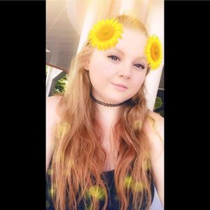 Meet your Posher, Brooke